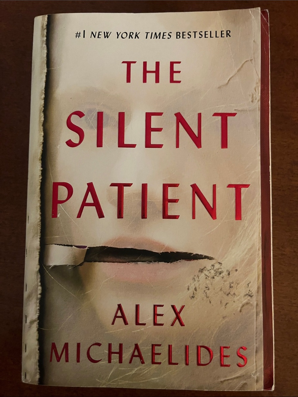 Dopesick, The Silent Patient & Empire of Pain - Lot of 3 Paperback Books - Picture 4 of 7
